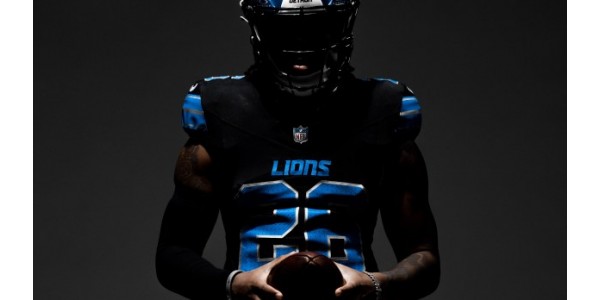 Uusi musta Detroit Lions -paita on palannut uudelle kaudelle